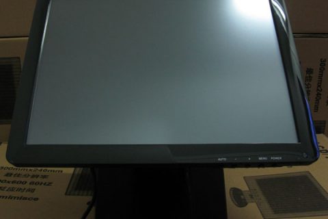 15寸液晶显示器 电阻器触摸显示屏