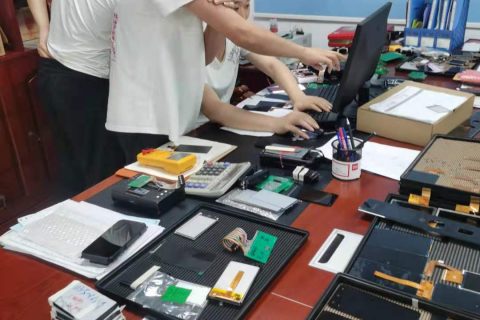 TFT液晶显示屏定制厂家（为智能化产品插上屏的翅膀）