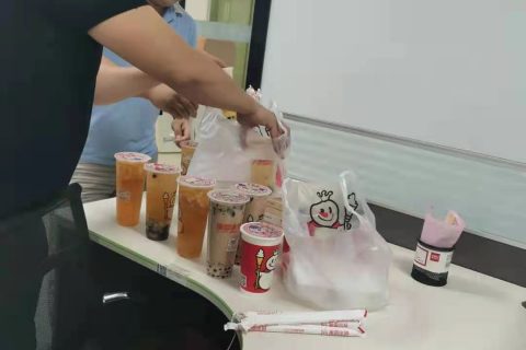 秋天里的第一杯奶茶—宇锡Yousee