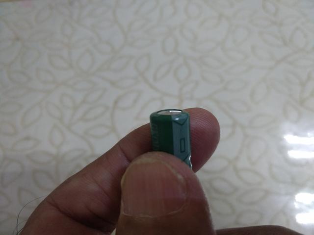 电脑液晶显示器白屏的修理