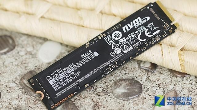 狂飙2300MB/秒 三星950 PRO SSD评测