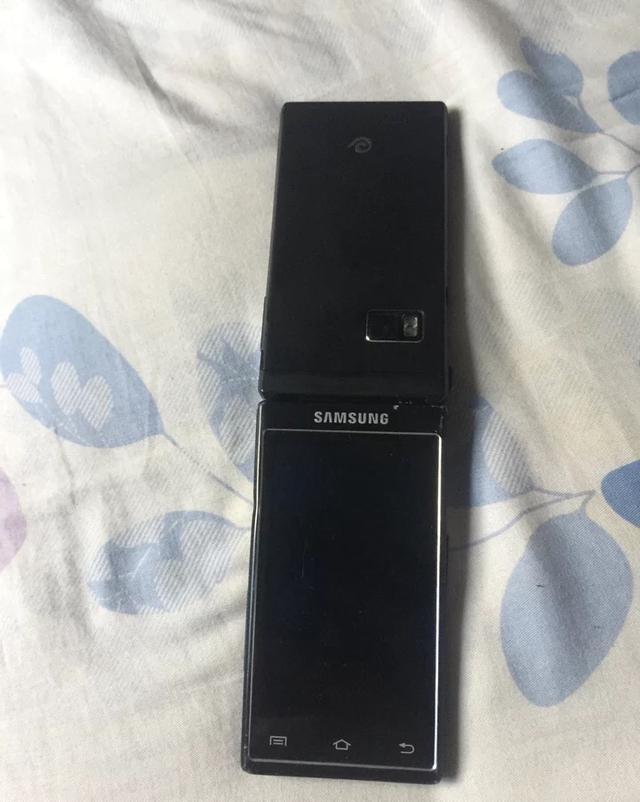 三星w999为什么这么贵？高达1万元