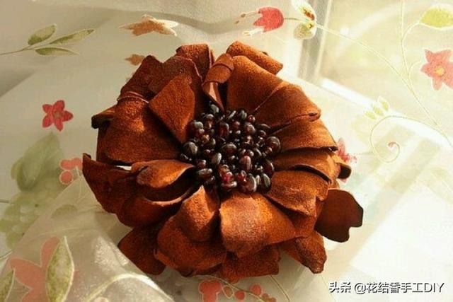 手工DIY：差点扔掉的碎皮子，能做N多美丽饰品，高端大气上档次