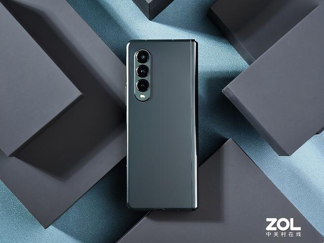 折叠屏也能防水，三星Galaxy Z Fold3 5G全面测评