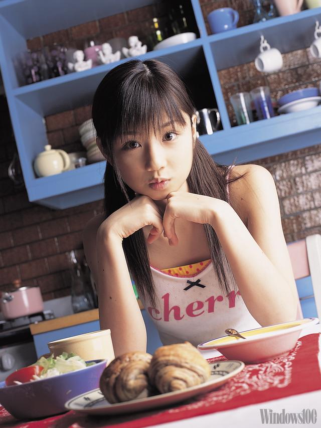 小仓优子青春阳光的甜美写真珍藏版合集