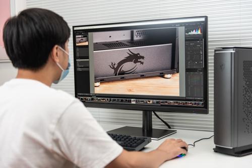 微星Creator PS321URV显示器评测
