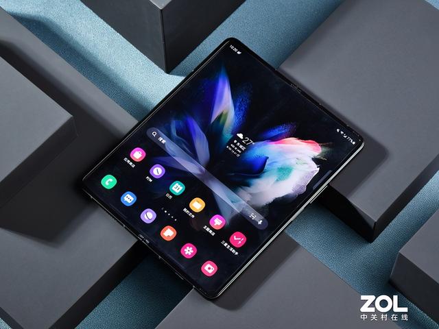 折叠屏也能防水，三星Galaxy Z Fold3 5G全面测评