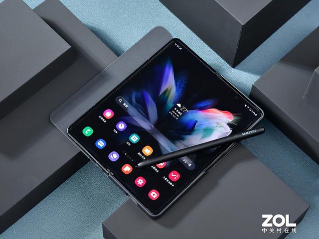 折叠屏也能防水，三星Galaxy Z Fold3 5G全面测评