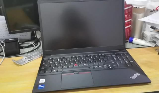 轻便办公的理想选择，联想ThinkPad E15体验