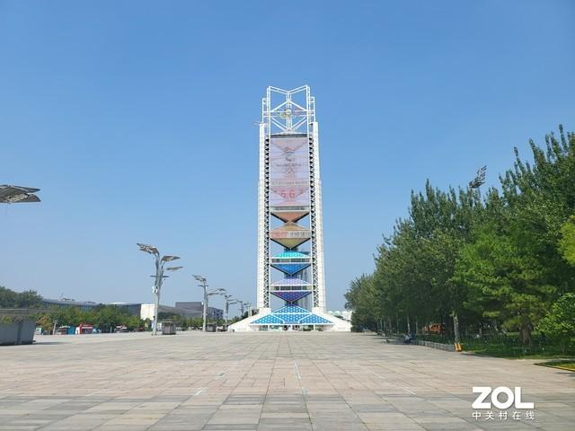 折叠屏也能防水，三星Galaxy Z Fold3 5G全面测评