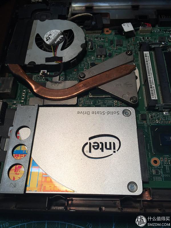 戴尔笔记本n4050拆机图解（戴尔 Inspiron N4050 清灰教程）