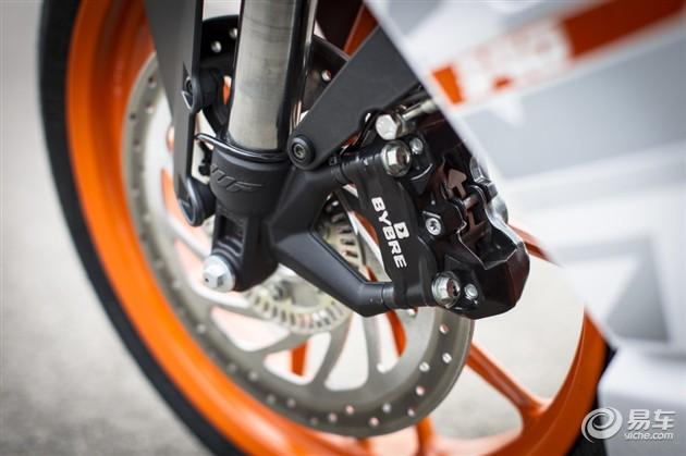 RC390是什么车（试驾KTM RC390摩托跑车）