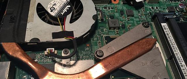 戴尔笔记本n4050拆机图解（戴尔 Inspiron N4050 清灰教程）