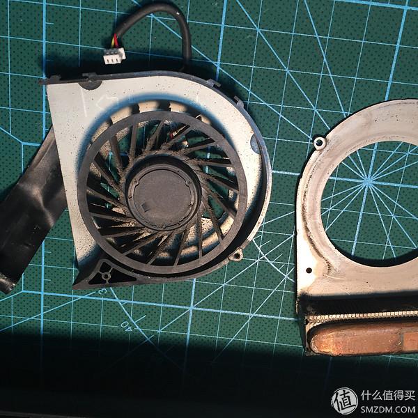 戴尔笔记本n4050拆机图解（戴尔 Inspiron N4050 清灰教程）