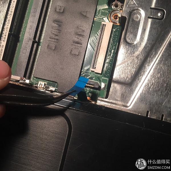 戴尔笔记本n4050拆机图解（戴尔 Inspiron N4050 清灰教程）