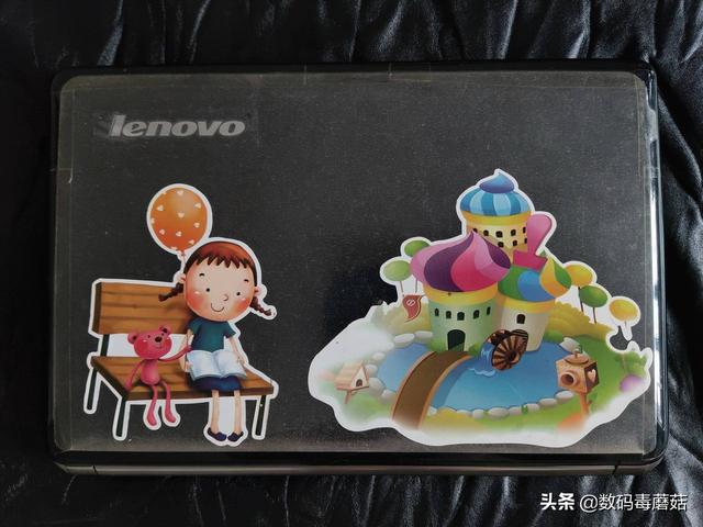 联想笔记本IdeaPad系列型号Z360，换内存教程
