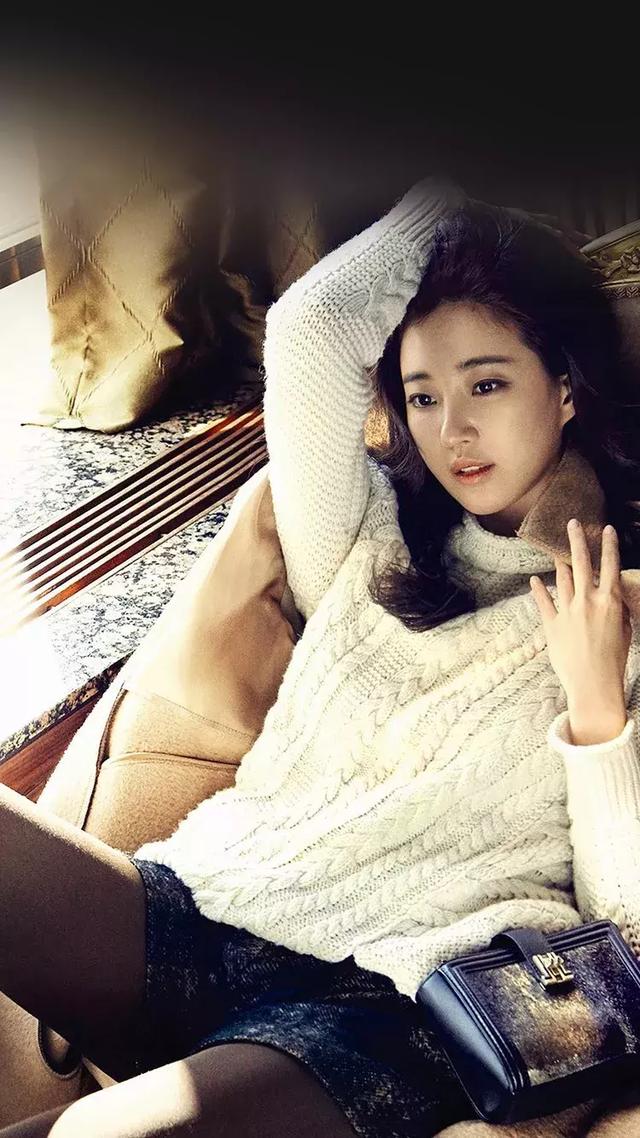 比基尼屏幕壁纸高清 大长腿