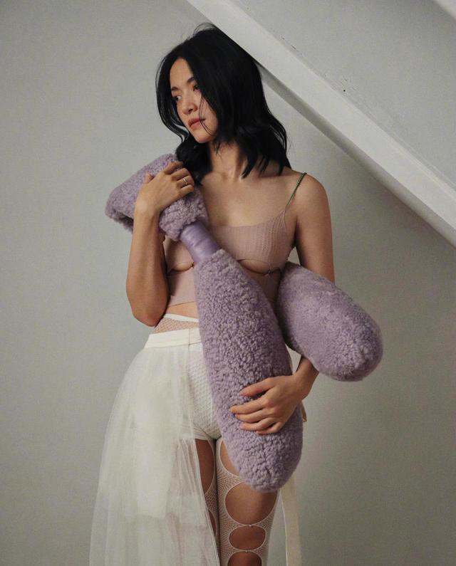 姚晨近照片 性感蕾丝内衣