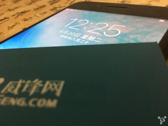 苹果7屏幕怎么样（苹果7是什么屏幕材质）