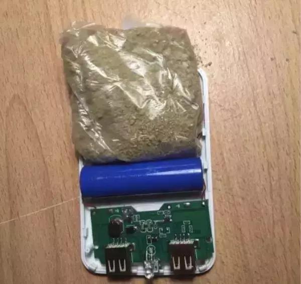 合格的充电宝要具备什么特征？