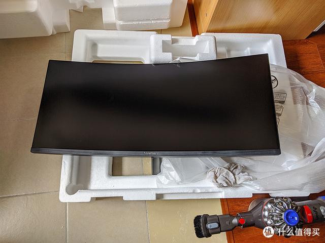 带鱼屏VA显示器推荐低价位（优派4k显示器测评vx2479）