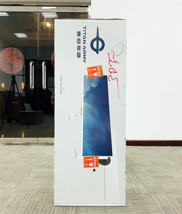 43.8英寸泰坦军团显示器咋样？值得买吗？