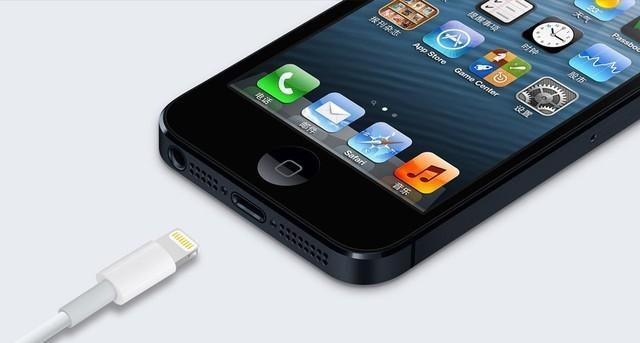 iphone4液晶屏（iphone4液晶屏排线位置）
