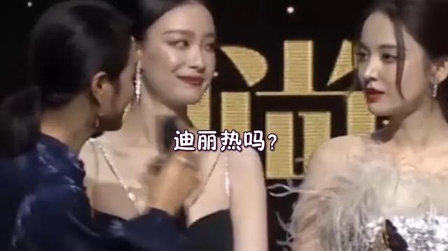 大型翻车现场搞笑视频（大型翻车现场搞笑视频观后感）