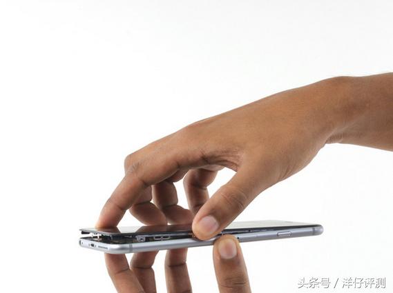 苹果6s plus屏幕总成更换教程