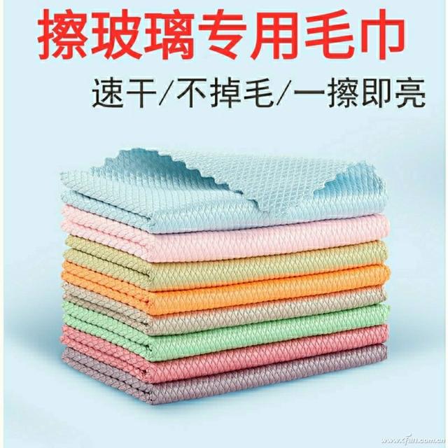 显示器脏了抹布擦不掉（显示器上的污渍为什么擦不掉）