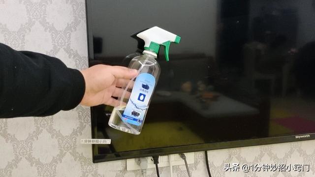 电视灰尘怎么擦才能擦的干净（电视柜上的灰尘怎么能擦干净）
