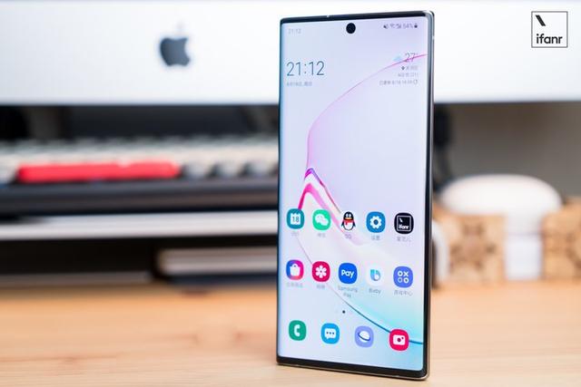 三星note10屏幕自然和鲜艳