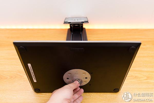 戴尔笔记本液晶屏（戴尔笔记本液晶屏漏液维修费用）