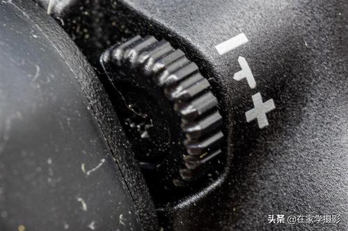 佳能相机取景器模糊雾蒙蒙一层（单反取景器模糊但拍出来的照片是清晰的）
