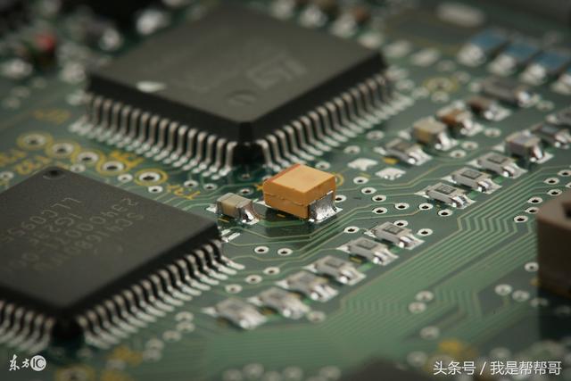 液晶电视液晶屏维修服务（液晶电视液晶屏维修视频）