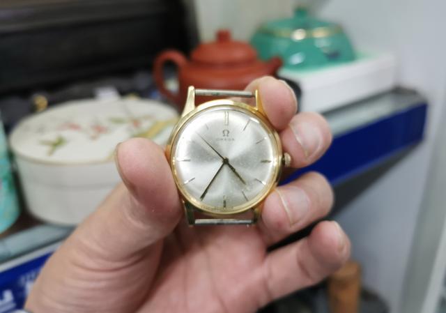 古董老怀表（古董老怀表红白伞公司价格）