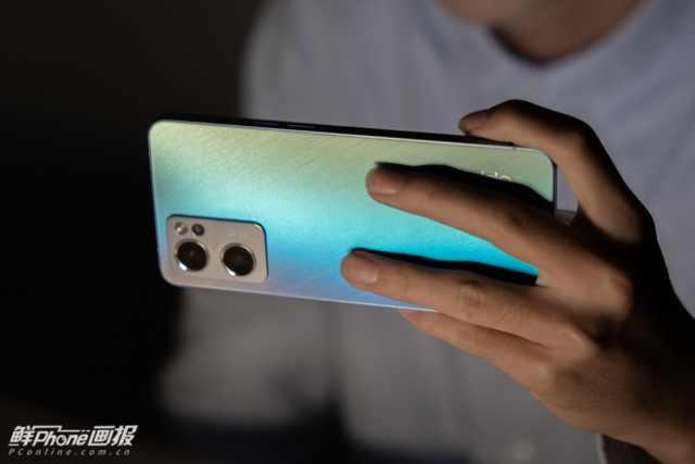 opporeno4se和vivos7哪个拍照好