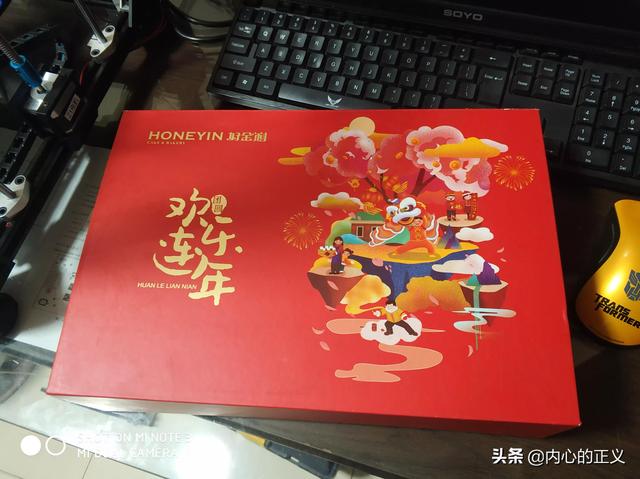 笔记本液晶屏改装显示器（笔记本电脑显示器可以改装为电视显示器）