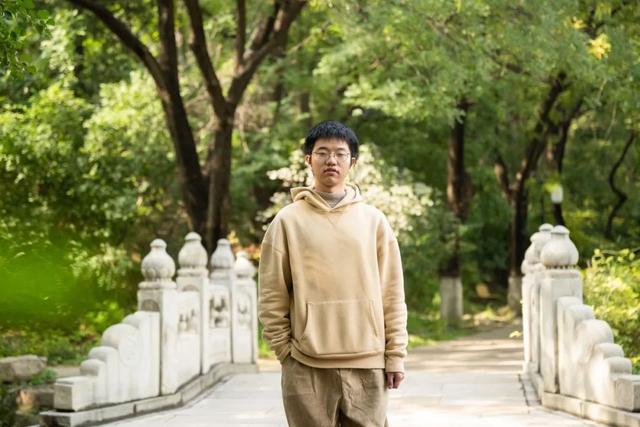 清华北大学生从小就是学霸吗（不是每一个清华北大学生出来都很优秀）