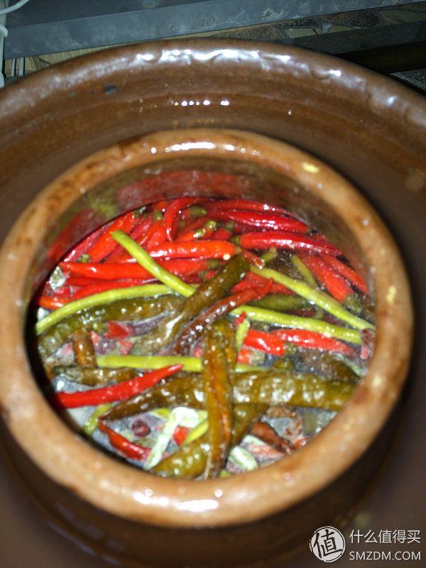 泡菜坛子第一次使用怎么处理这坛子（新买的泡菜坛子怎么处理才可以用泡）