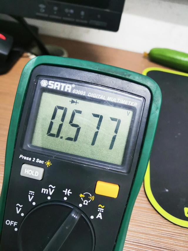 led面板灯怎么拆下来（浴霸led面板灯怎么拆下来）