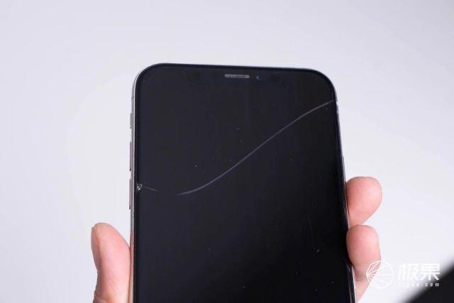 iphone液晶屏价格（苹果一体机显示屏价格多少钱）