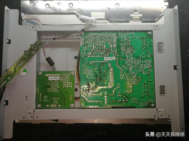 液晶显示器用了10年要换吗（用了10年的显示器有必要换吗）