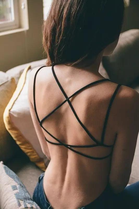 如果使用了过期的化妆品会怎么样?