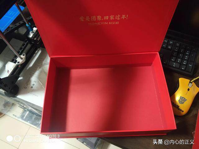 笔记本液晶屏改装显示器（笔记本电脑显示器可以改装为电视显示器）