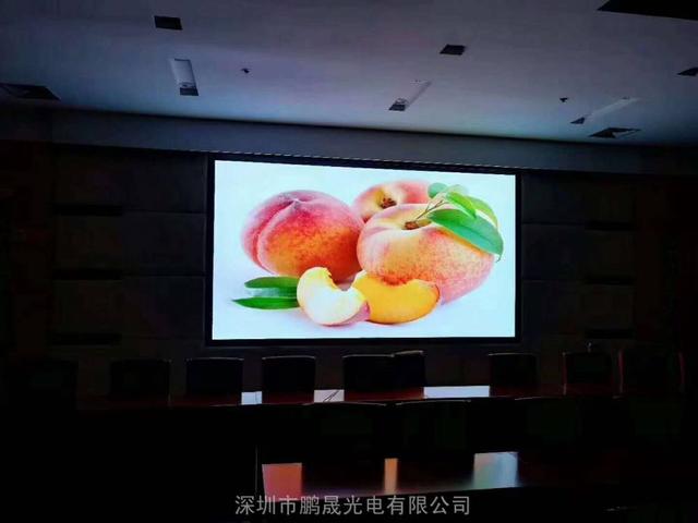 p2.5全彩led显示屏一平米多少瓦