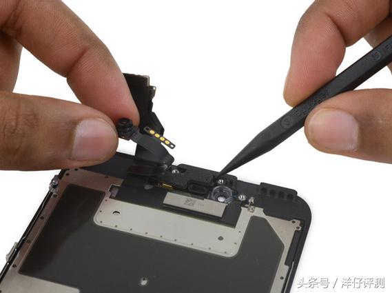 苹果6s plus屏幕总成更换教程