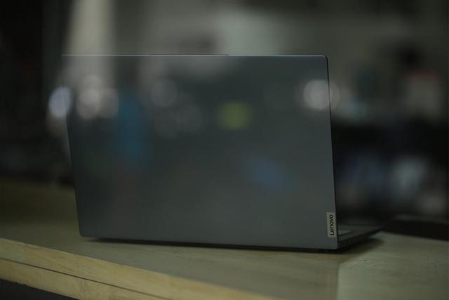 oled 液晶屏（oled 液晶屏漏液会扩散吗）