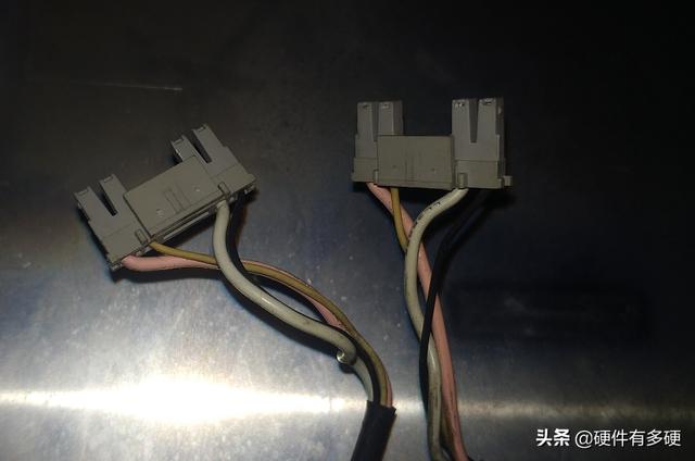 笔记本电脑显示器可以改装为电视显示器