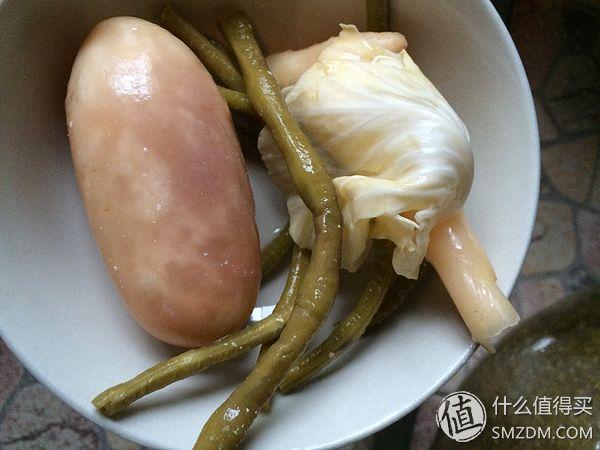 泡菜坛子第一次使用怎么处理这坛子（新买的泡菜坛子怎么处理才可以用泡）